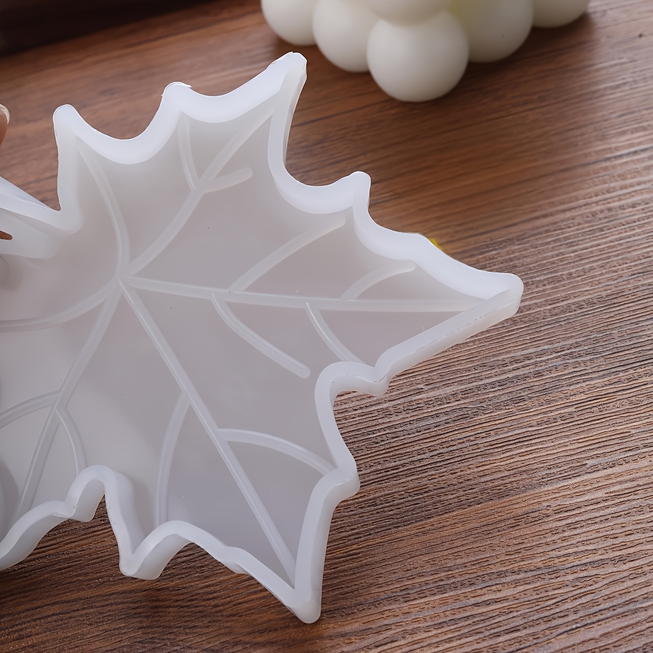1PC Maple Leaf shaped Silicone - đánh giá và giá Supplies Of Candle